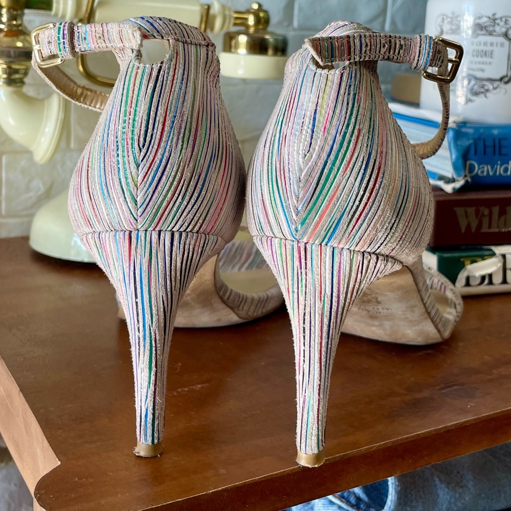 Stuart Weitzman Multicolor Suede Razzle Sandals Heels - Picture 12 of 16